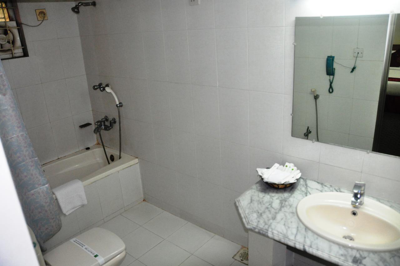 Quality Inn Dhaka Eksteriør billede
